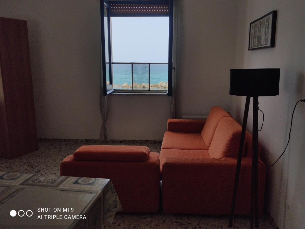 ピッツォ La Terrazza Sul Mareヴィラ エクステリア 写真